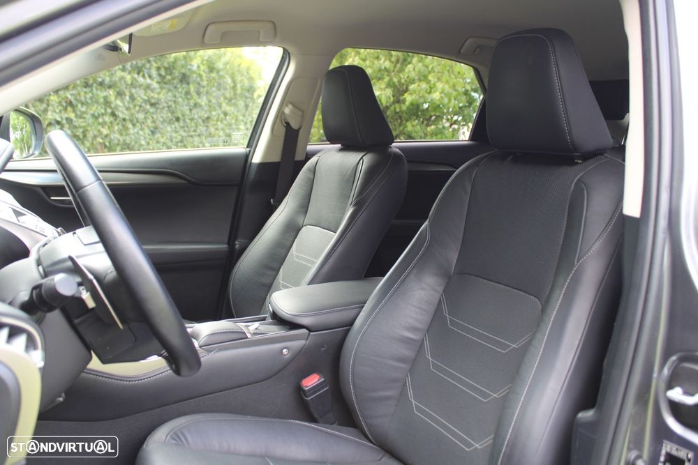 Lexus NX 300h Executive - 6