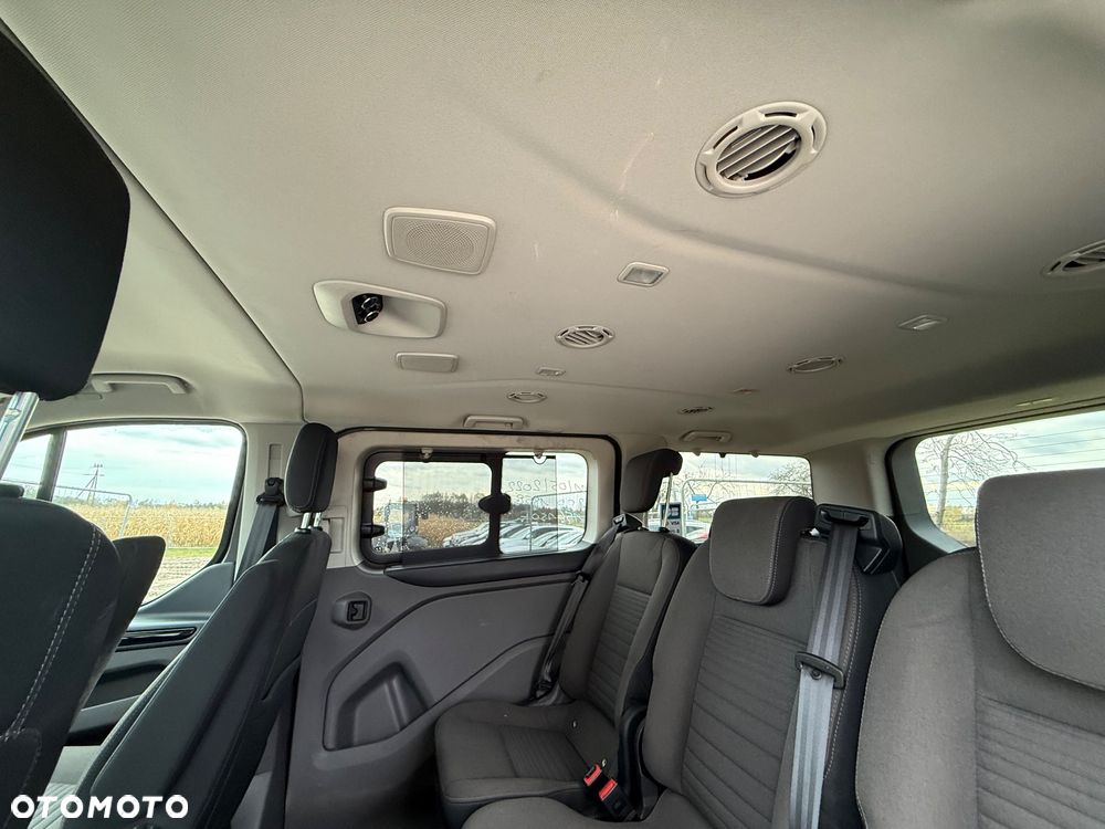Ford Tourneo Custom 320 L1H1 VA Autm Titanium - 21