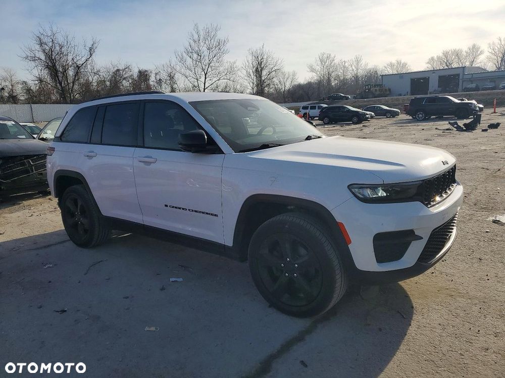 Jeep Grand Cherokee - 2