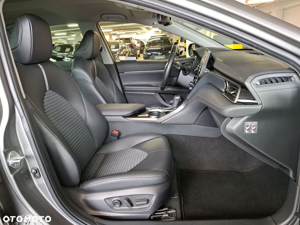 Toyota Camry 2.5 Hybrid Prestige CVT - 16
