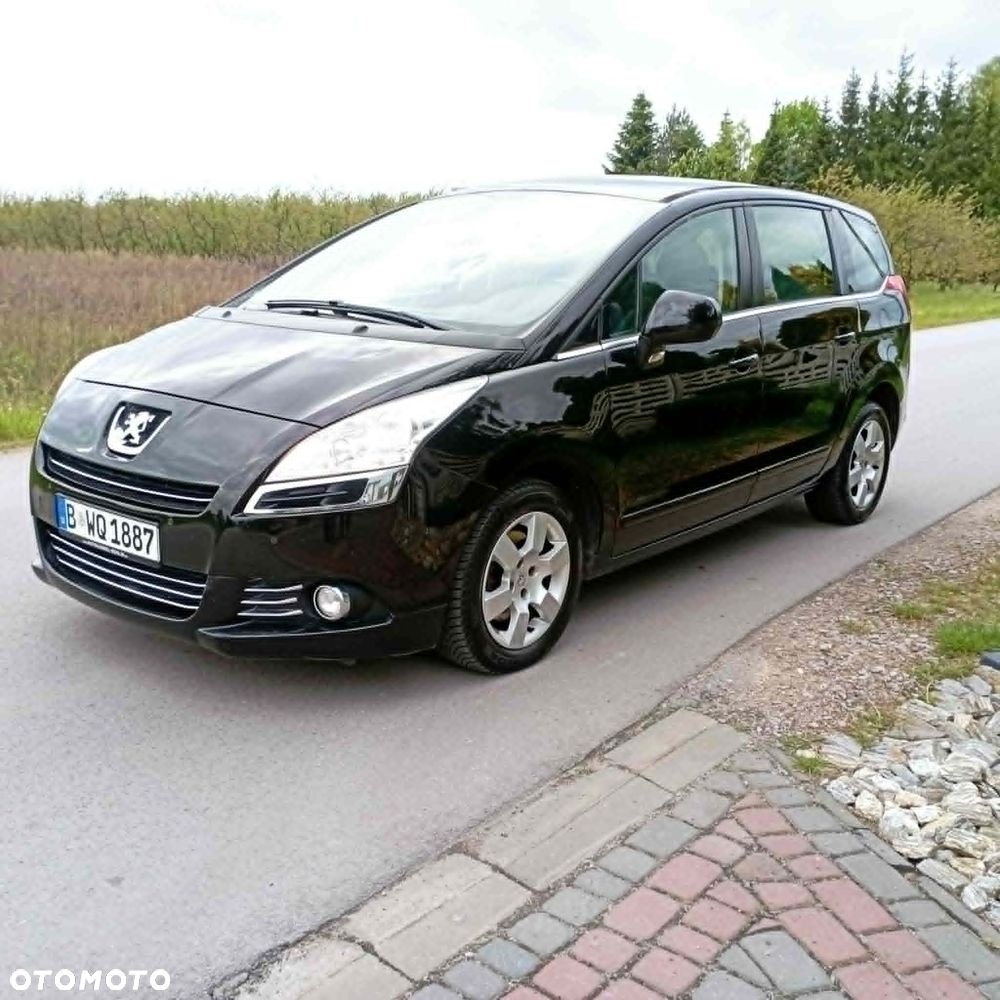 Peugeot 5008 1.6 THP Family 7os - 2