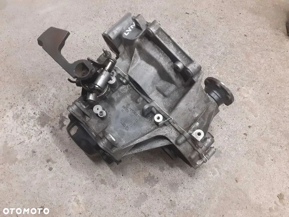 Skrzynia biegów SEAT LEON II 1.6 mpi  102KM - 2