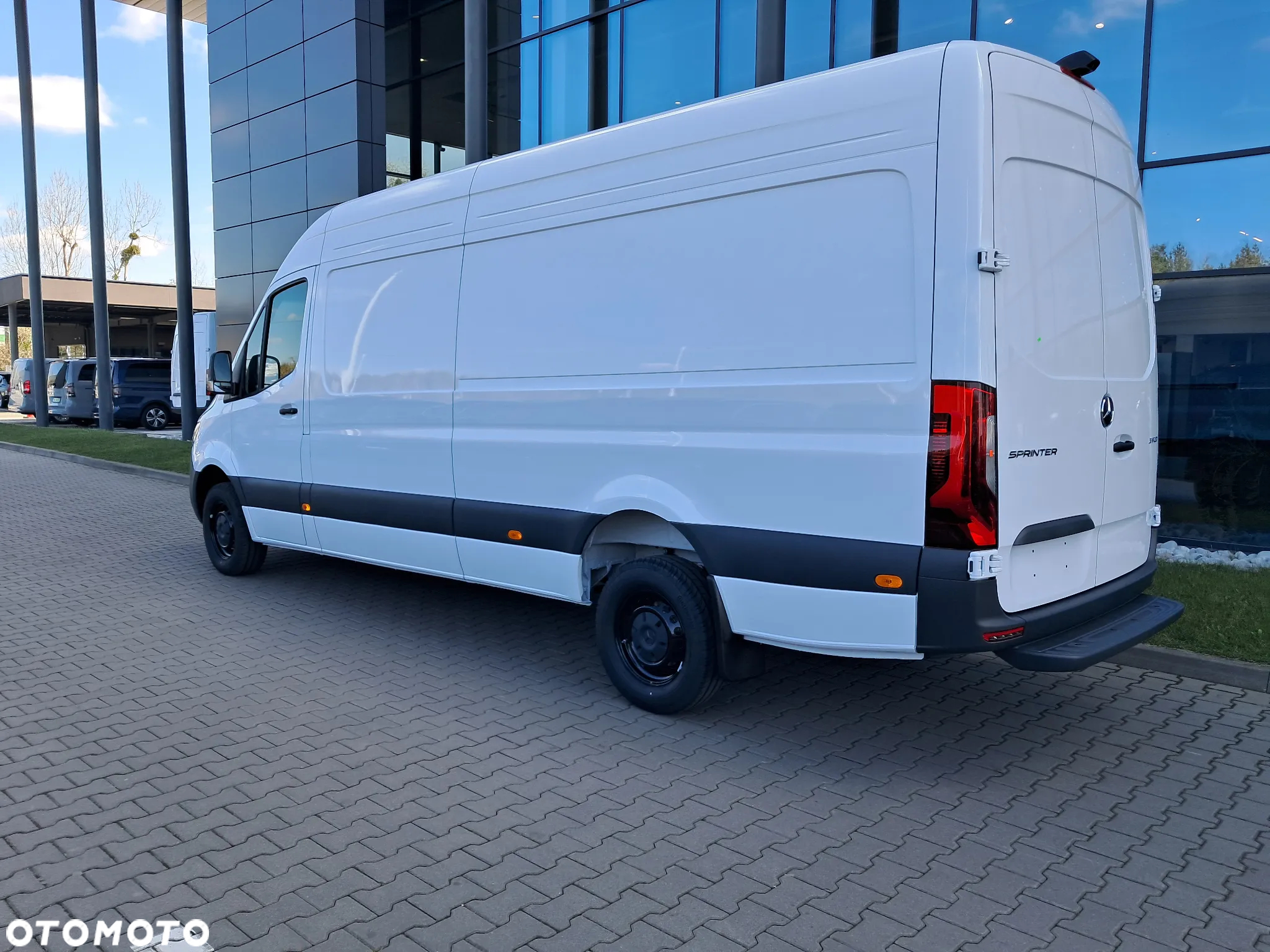 Mercedes-Benz Sprinter 317 CDI Furgon PRO długi 4325 mm L3H2 - 6