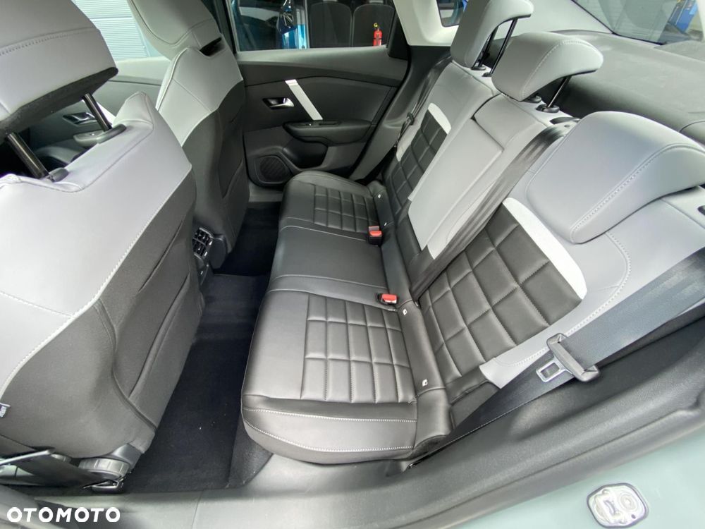 Citroën C4X 1.2 mHEV Max eDCT6 - 11