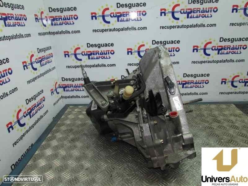 CAIXA VELOCIDADES RENAULT CLIO III 2006 -JH3172 - 2