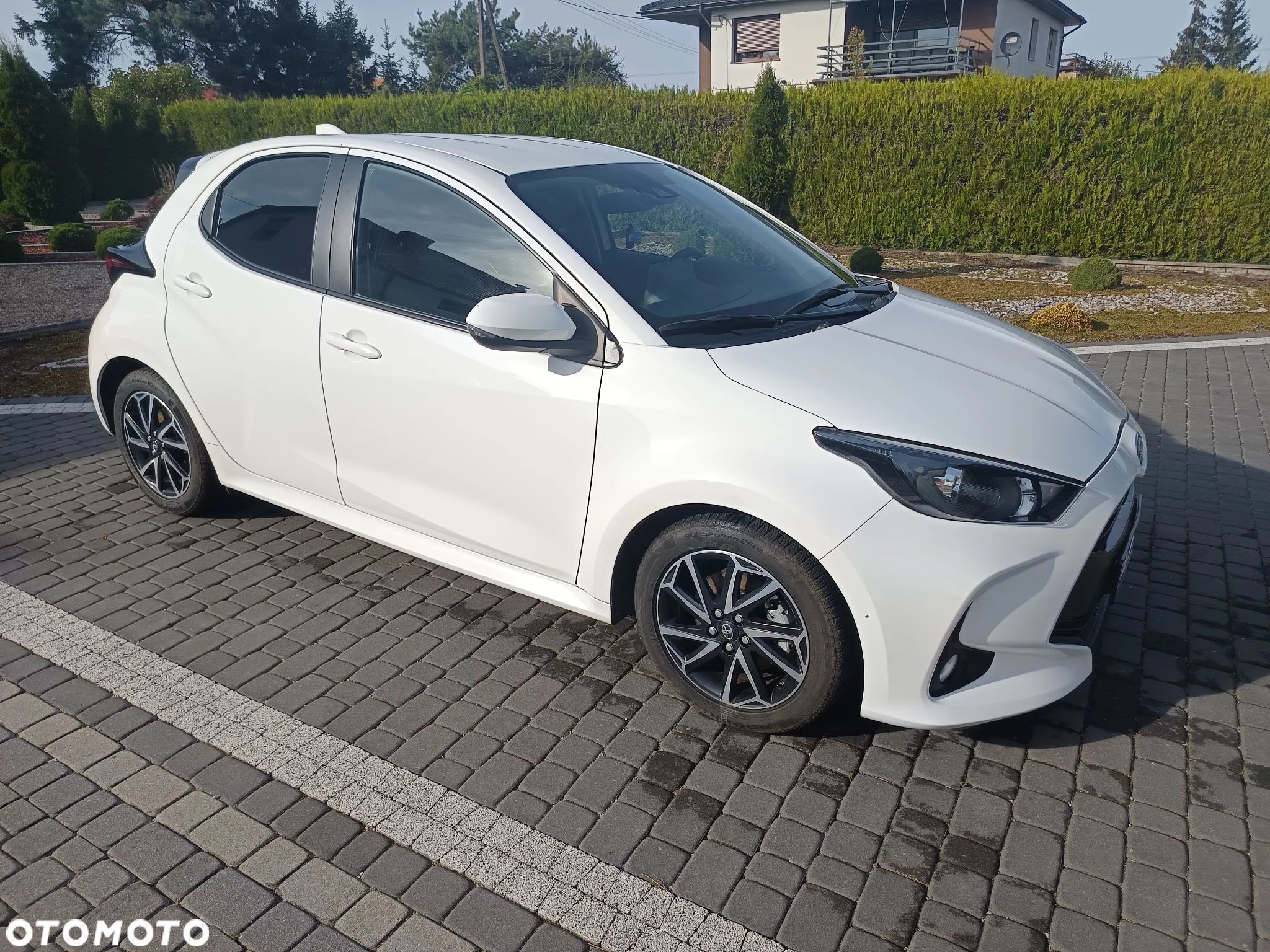 Toyota Yaris Hybrid 1.5 Comfort - 1
