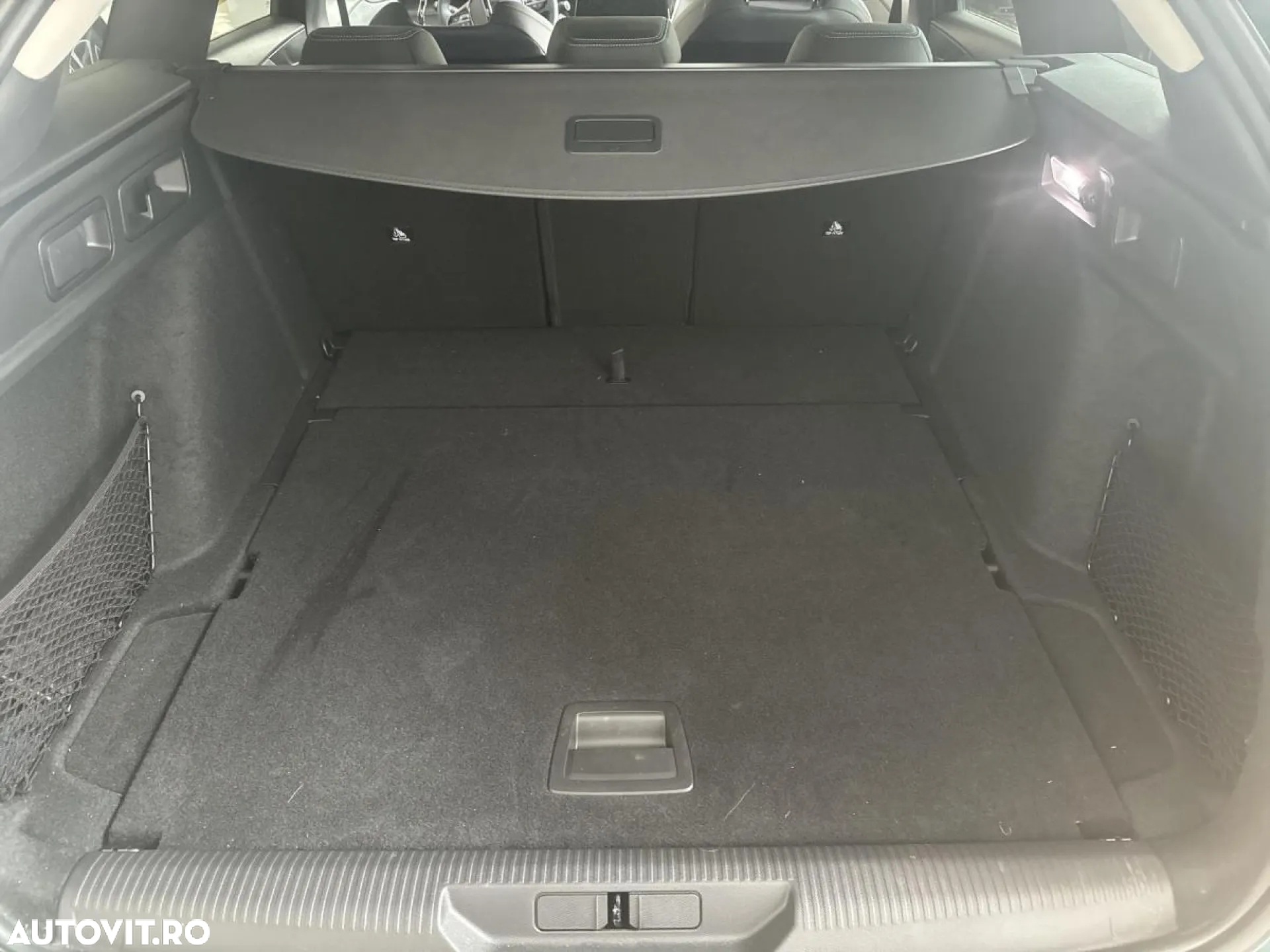 Peugeot 308 SW 1.2L PureTech S&S EAT8 Allure - 14