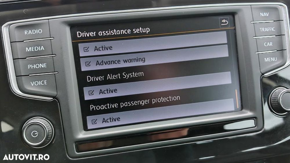 Volkswagen Passat 2.0 TDI SCR DSG Highline - 20