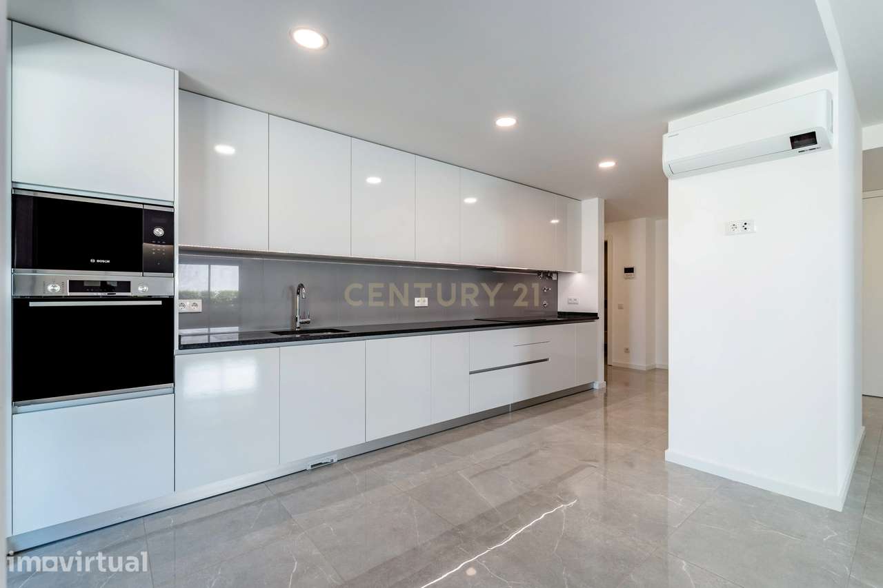 Apartamento T3 Novo a Estrear, Piscina, Estacionamento Privativo,  no - Grande imagem: 2/34