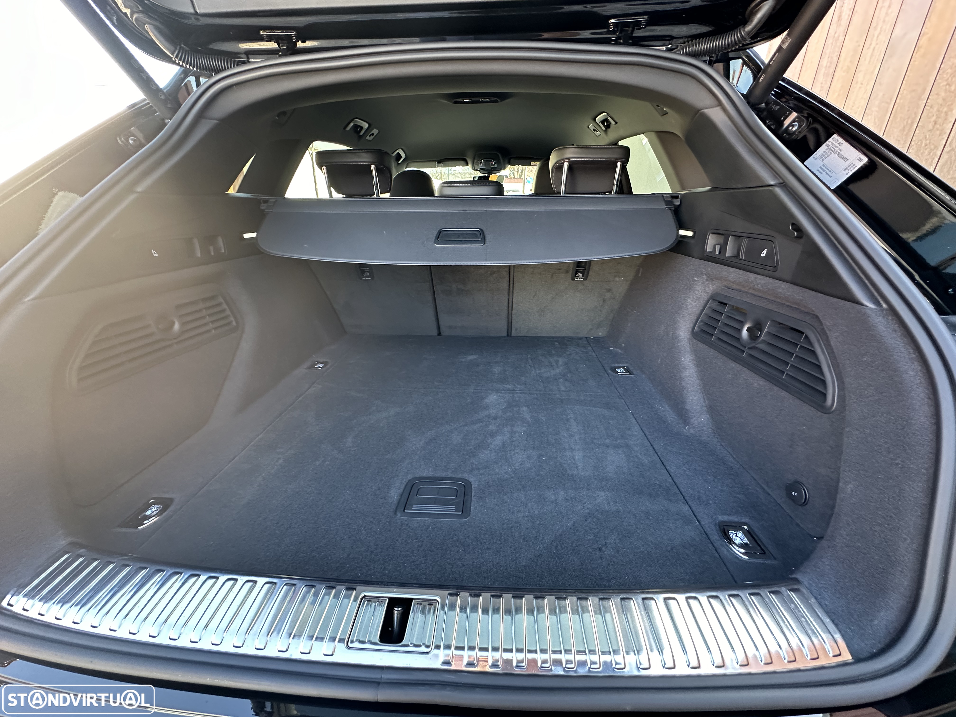 Audi Q8 e-Tron 50 quattro S line - 8