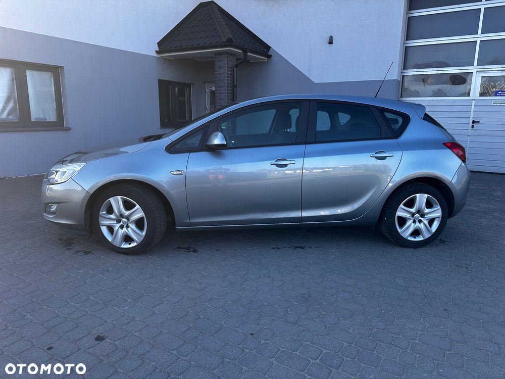 Opel Astra 1.6 Fun - 2