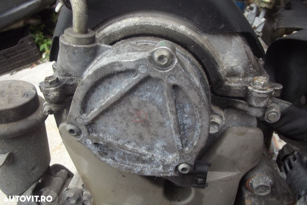 Pompa vacuum Toyota Yaris 1.4 diesel 2001-2005 pompa tandem dezmembrez - 2