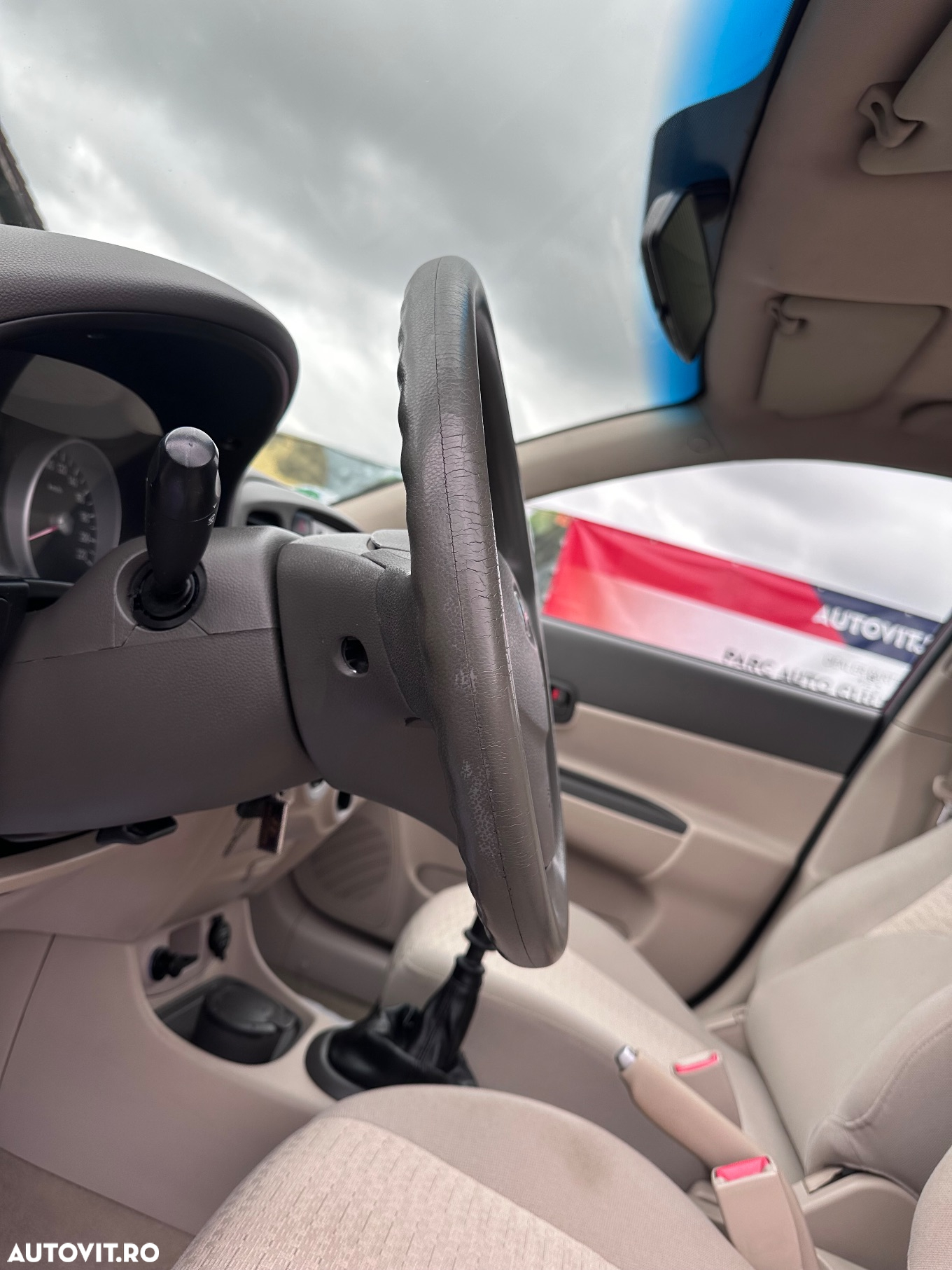 Hyundai Accent 1.4 GL - 9