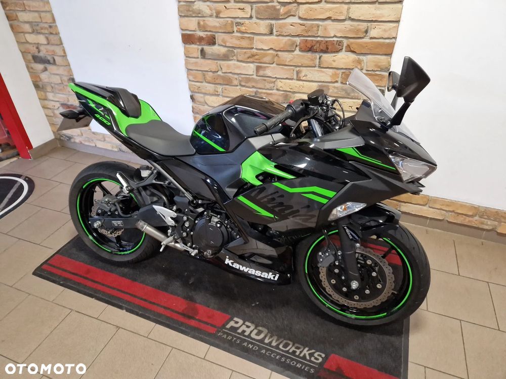 Kawasaki Ninja 400 - 23