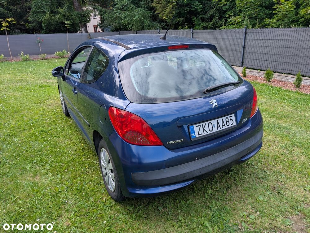 Peugeot 207 - 6