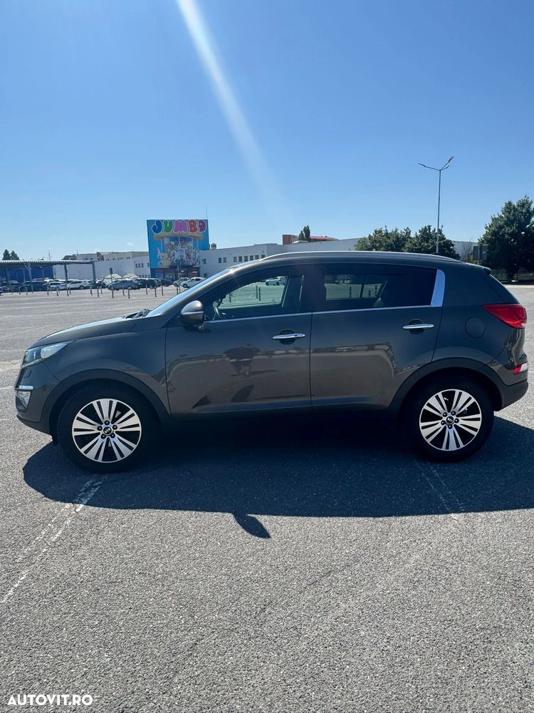 Kia Sportage 2.0 GSL MT 4x2 CLASSIC - 11