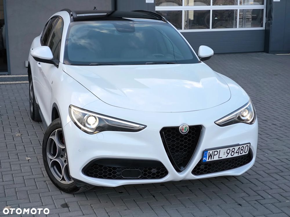 Alfa Romeo Stelvio 2.0 Turbo 16V AT8-Q4 Executive - 8