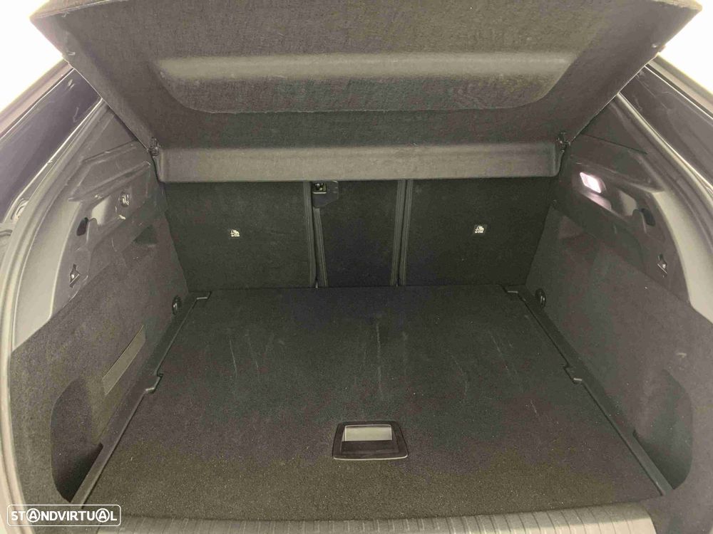 Peugeot 3008 1.2 Hybrid Allure e-DCS6 - 14