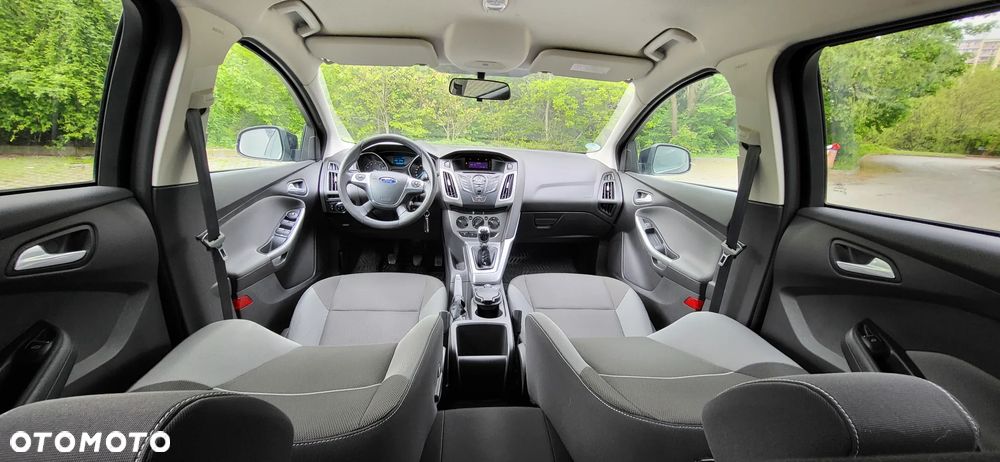 Ford Focus 1.6 TI-VCT Champions Edition - 19