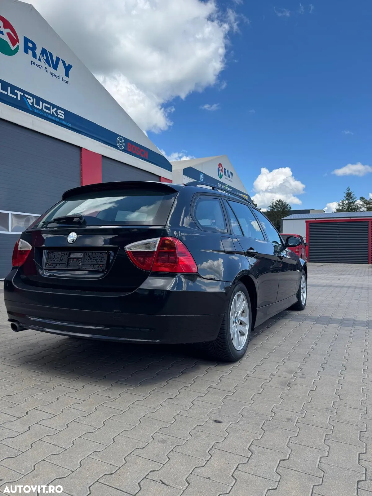 BMW Seria 3 318i Touring Edition Lifestyle - 9