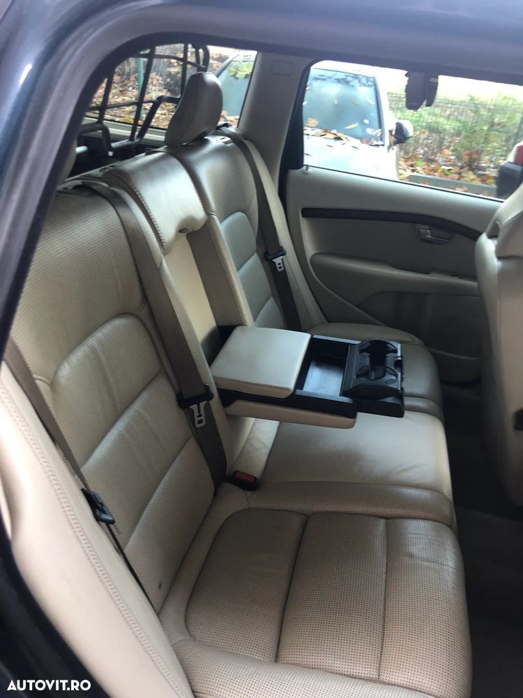 Volvo XC 70 D5 AWD Summum - 9