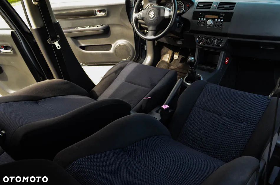 Suzuki Swift 1.3 4x4 Comfort - 35