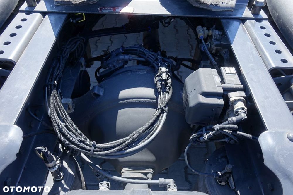 Scania R450 / EURO 6 / STANDARD/ AUTOMAT / RETARDER / LODÓWKA / NAWIGACJA / KLIMATYZACJA POSTOJOWA / 2 ZBIORNIKI - 15