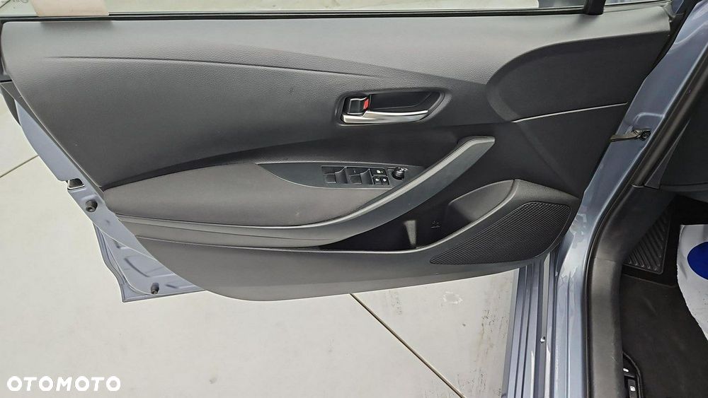 Toyota Corolla - 10