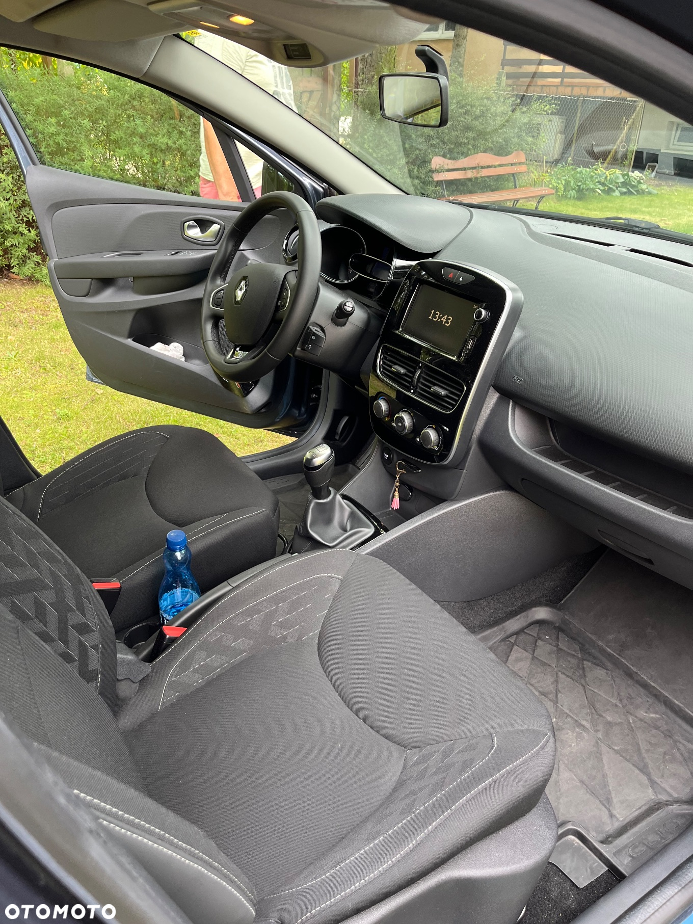 Renault Clio 0.9 Energy TCe Limited - 10
