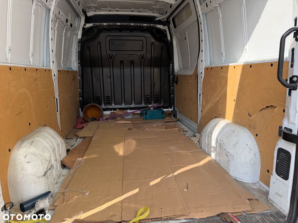 Renault Master - 23