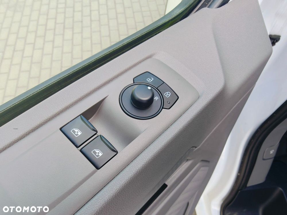 Volkswagen Transporter T7 Brygadówka 5 Osób 2.0 TDI 150KM Kamera Hak Grzane Fotele - 15