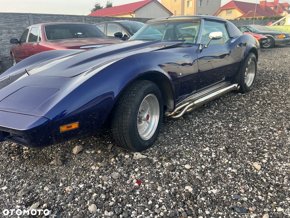 Chevrolet Corvette - 23