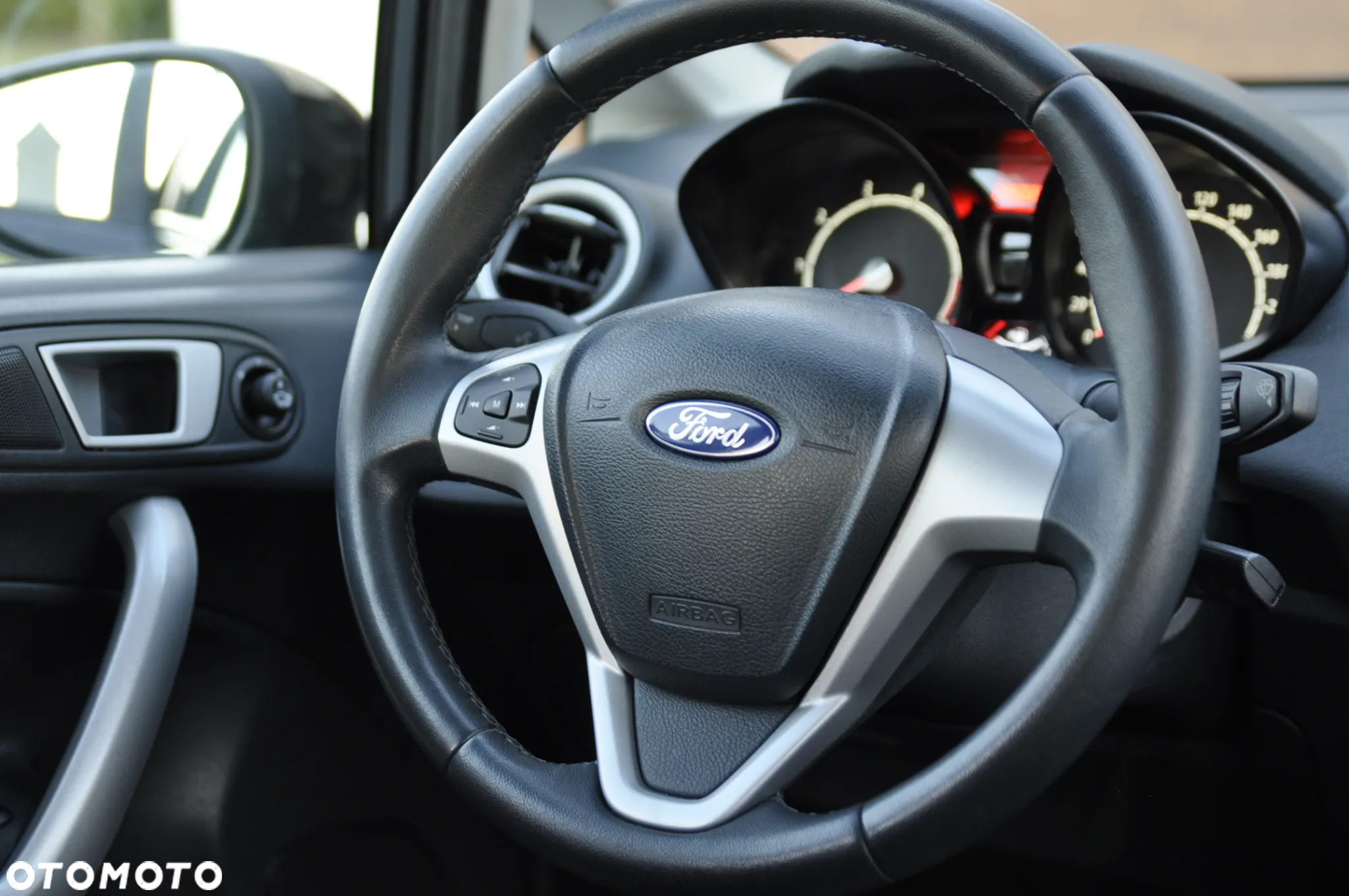 Ford Fiesta 1.25 Ambiente - 29