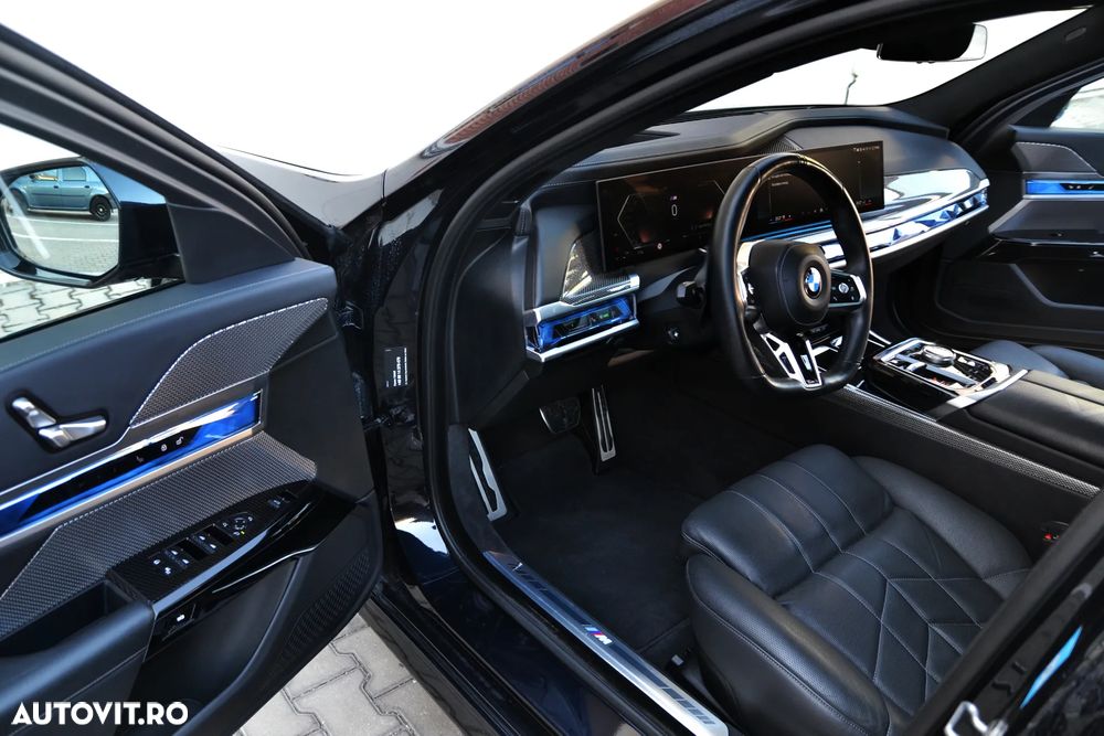BMW Seria 7 740d xDrive MHEV - 9