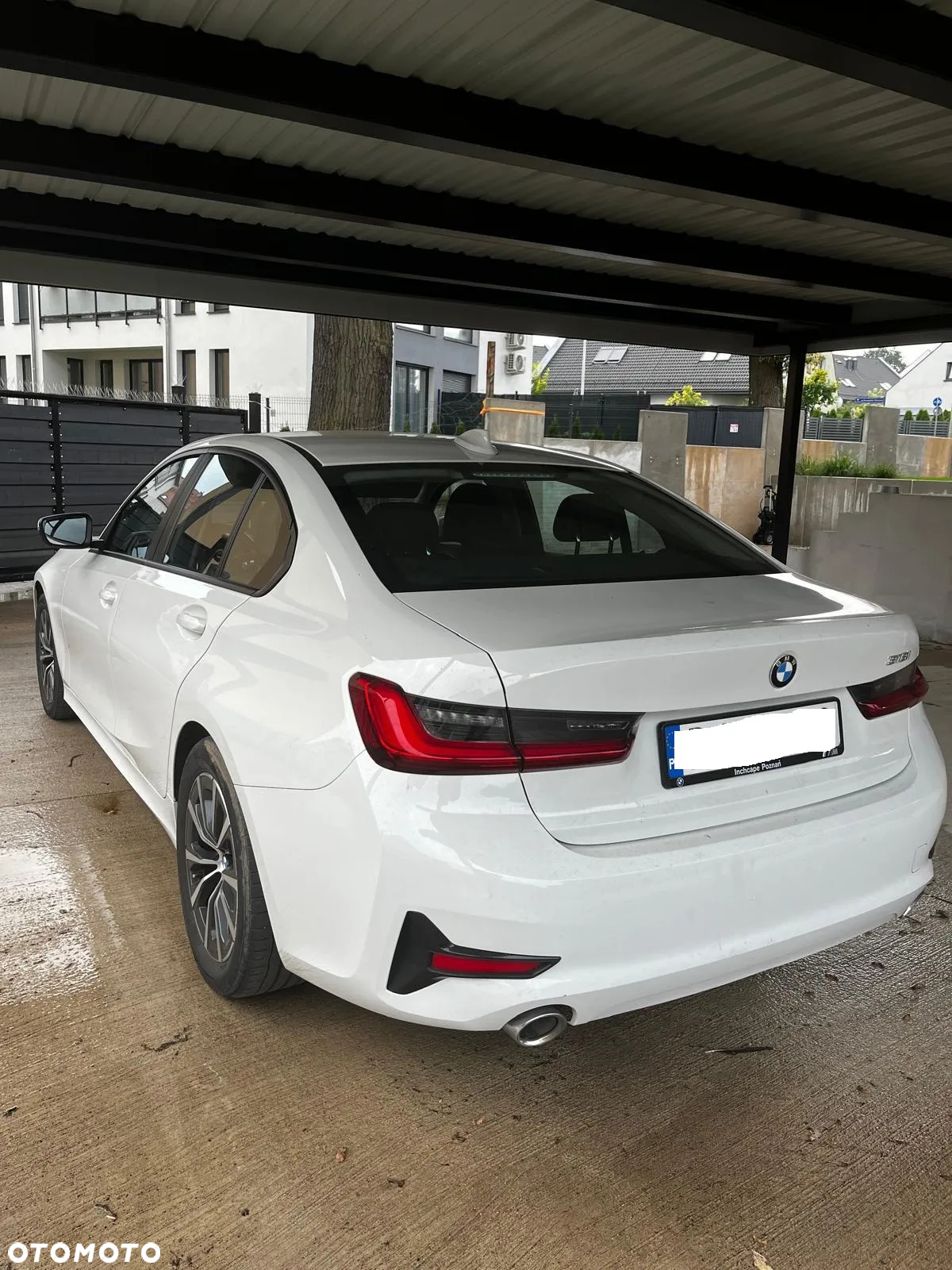 BMW Seria 3 318i - 4