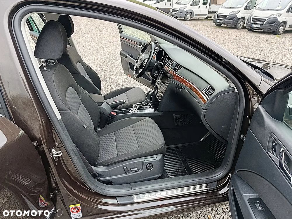 Skoda Superb 2.0 TDI Business DSG - 15