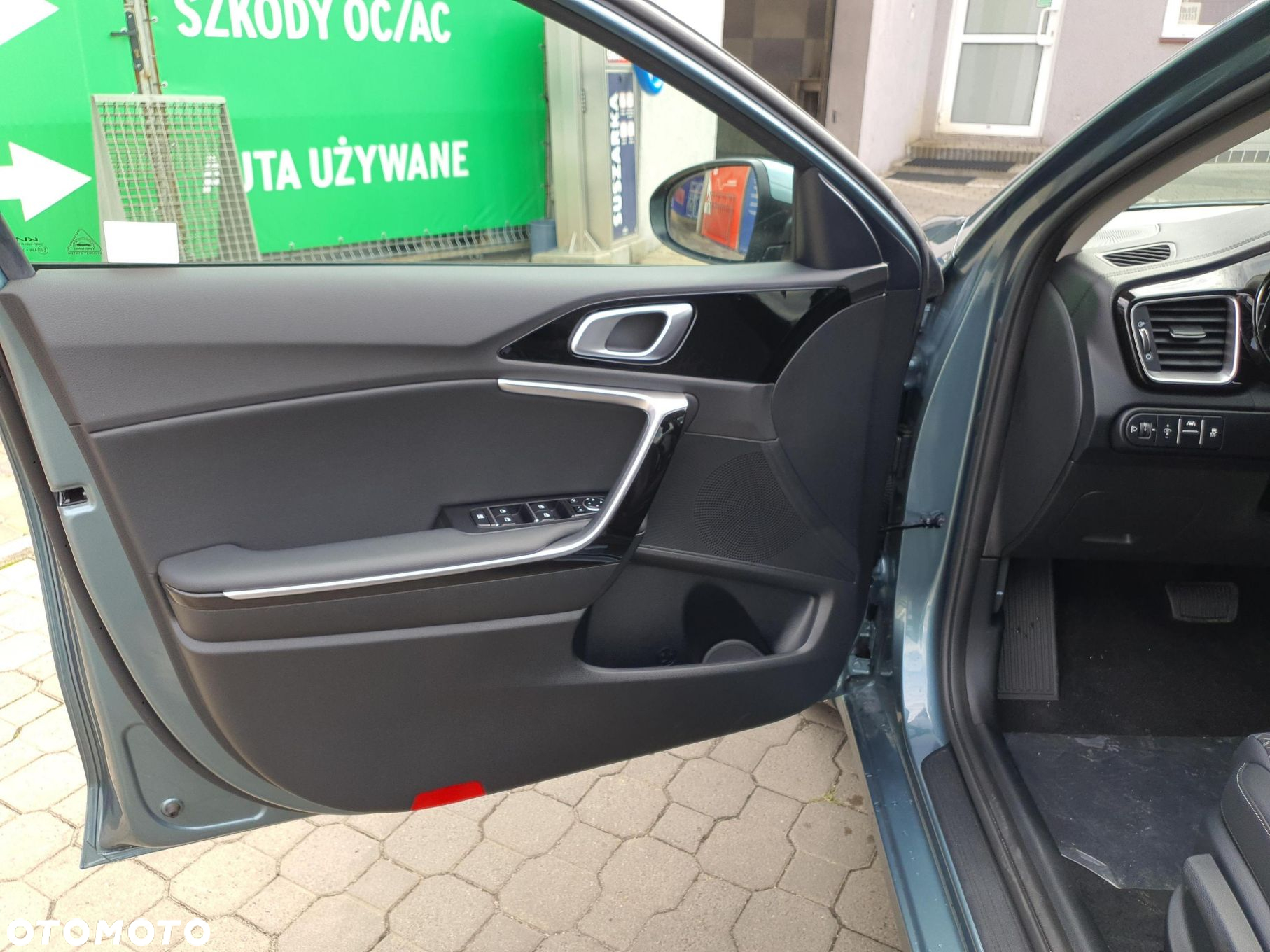 Kia Ceed - 9