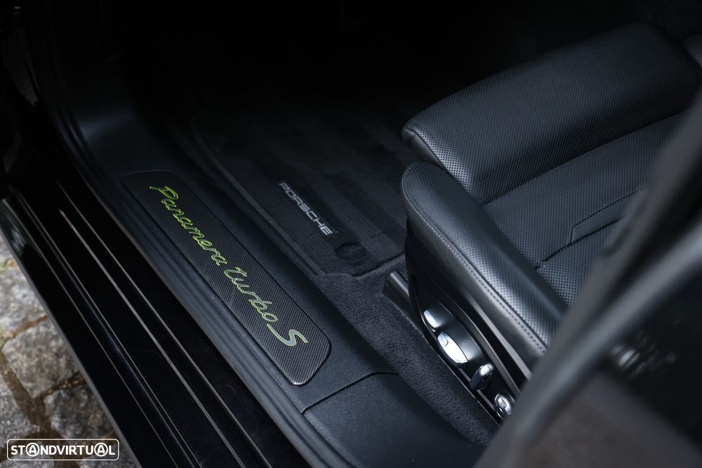Porsche Panamera Turbo S E-Hybrid - 12