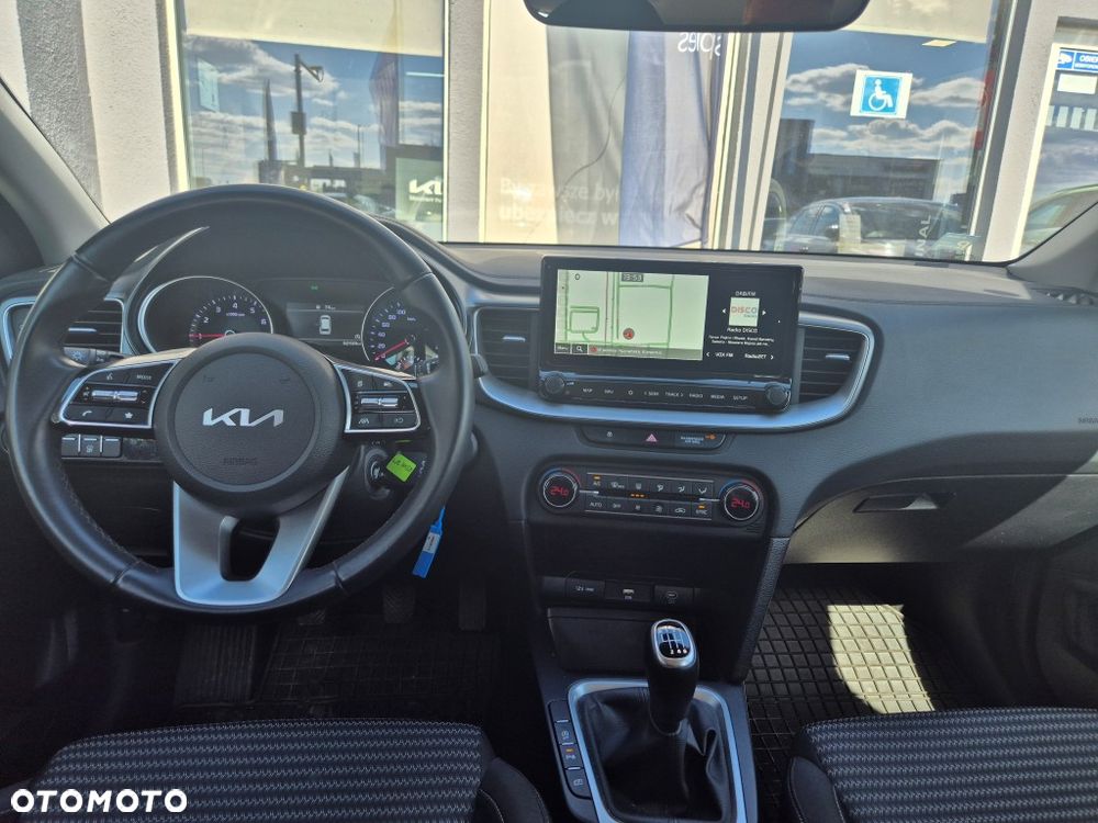 Kia Ceed 1.5 T-GDI M - 14