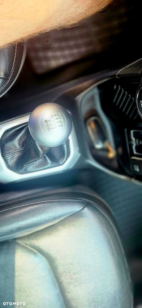 Jeep Renegade 1.6 MultiJet Limited - 22