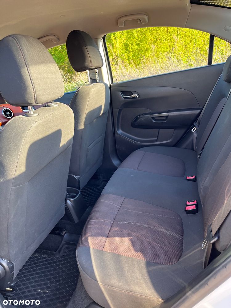 Chevrolet Aveo - 15