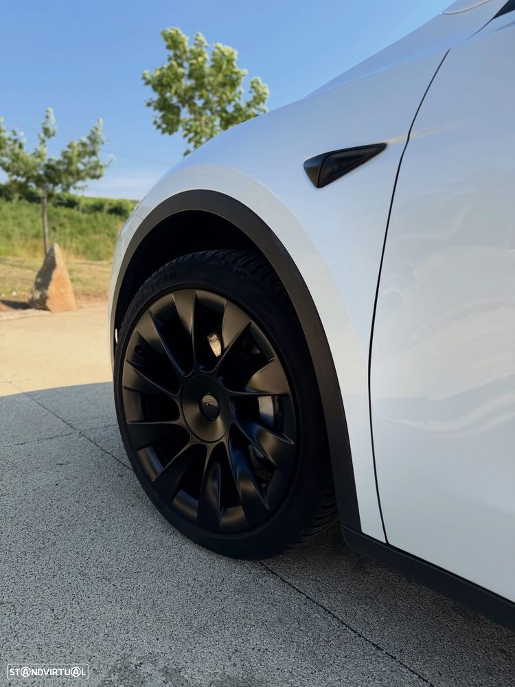 Tesla Model Y RWD - 7