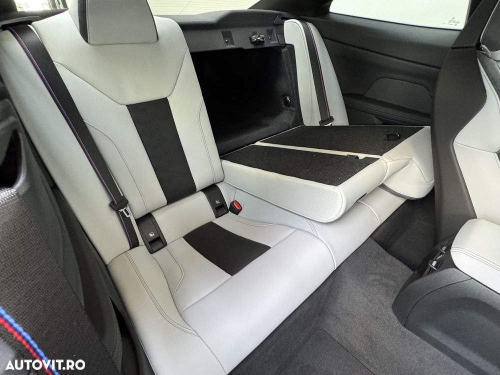 BMW M4 Competition M xDrive - 26