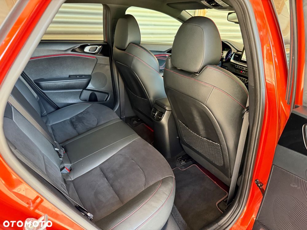 Kia ProCeed 1.6 T-GDI OPF GT - 34