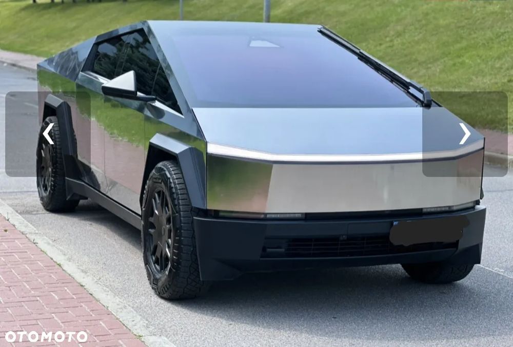 Tesla Cybertruck - 7