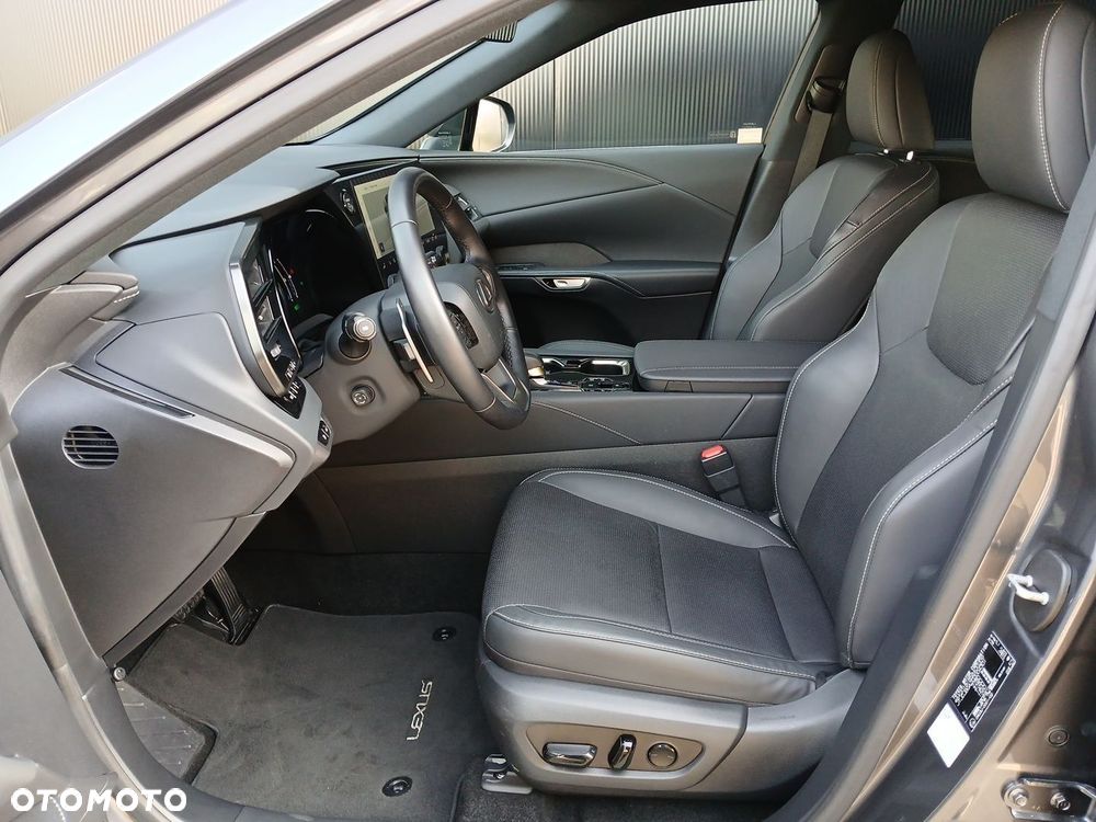 Lexus RX 450h+ Prestige - 12