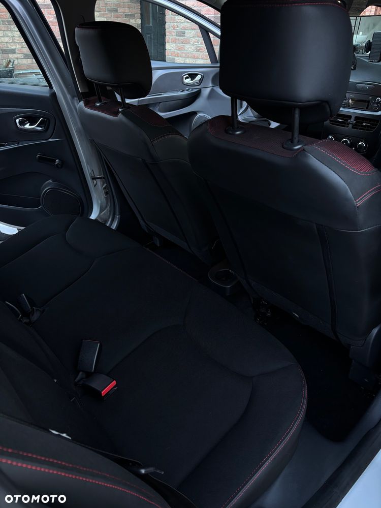Renault Clio - 6