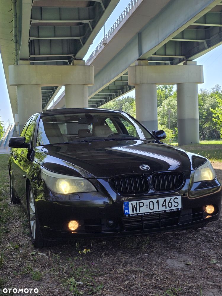 BMW Seria 5 525d - 2