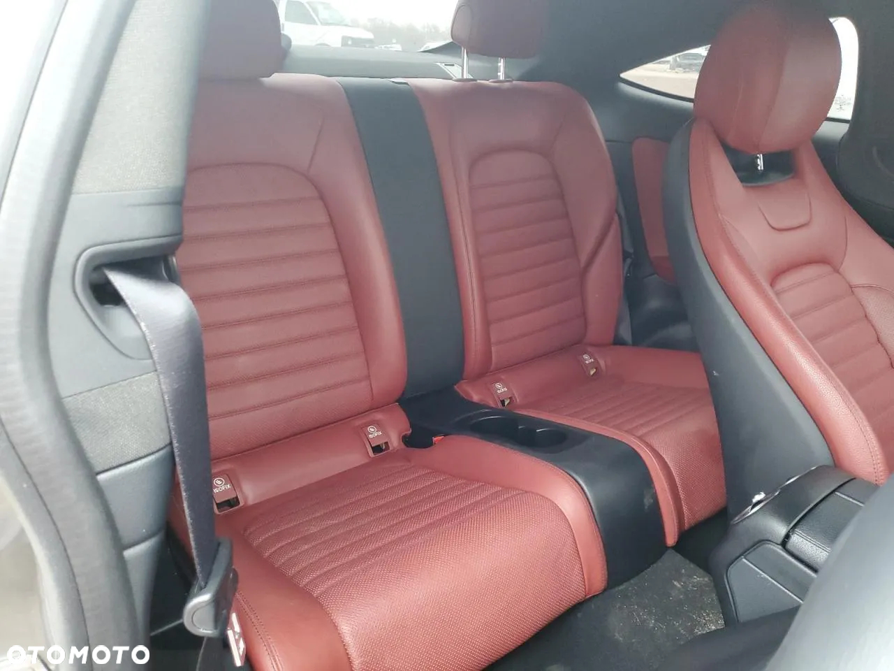 Mercedes-Benz Klasa C 300 9G-TRONIC - 9