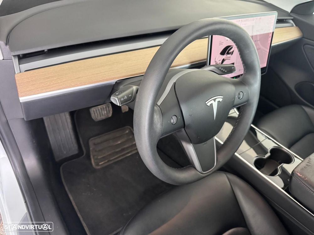 Tesla Model 3 - 15